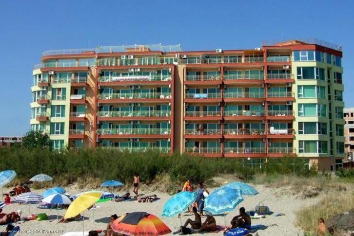 Guest House California Pomorie Eksteriør bilde