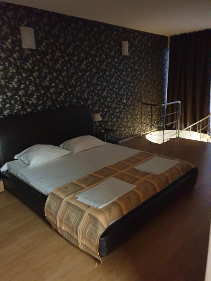 Guest House California Pomorie Eksteriør bilde